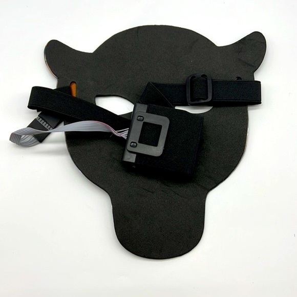 Luxtrada- NWT Carnival Festival Sound & Motion Activated LED (4) Masks Light Up - Picture 8 of 14